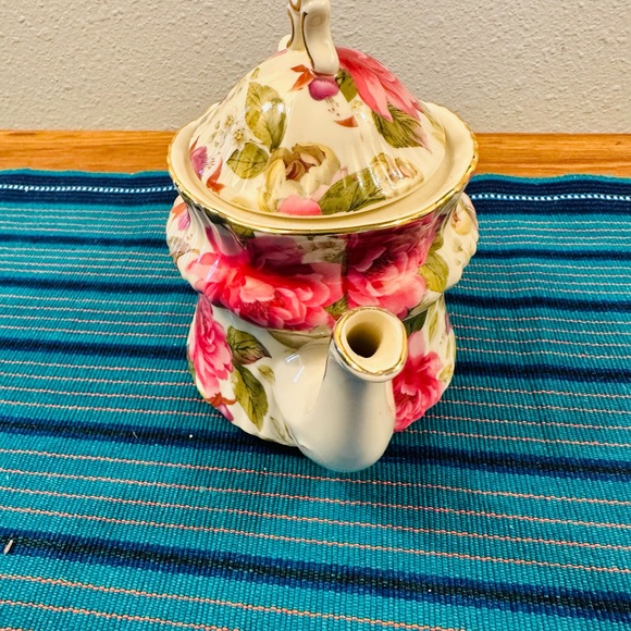 Victoria Trading Rose Floral Chintz Teapot Tea Pot  With Cup & Saucer Gold Trim - Picture 4 of 9